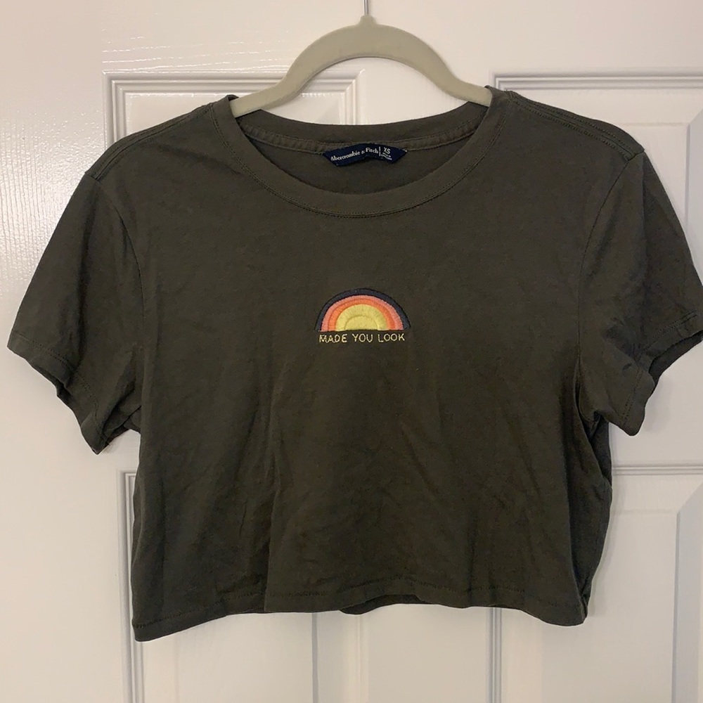 Cropped dark green Abercrombie shirt
